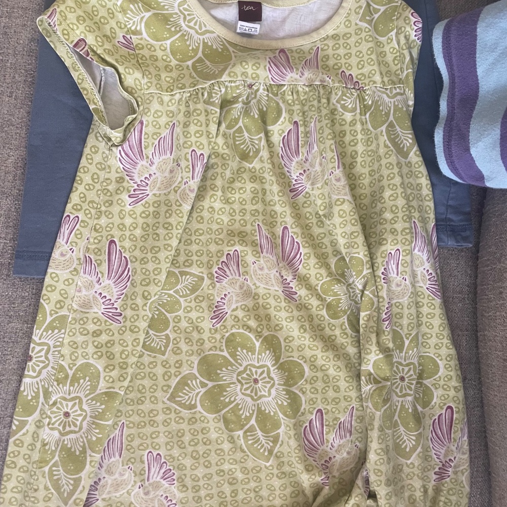 Bundle of size 5/6 girls Tea dresses - Picture 3 of 13